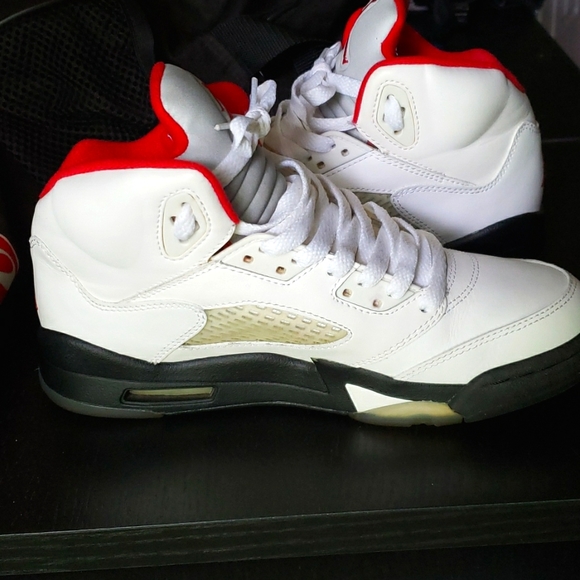 ⚡2X Host Pick⚡Air Jordan 5 Retro GS 'Fire Red' 2013 - Picture 3 of 10